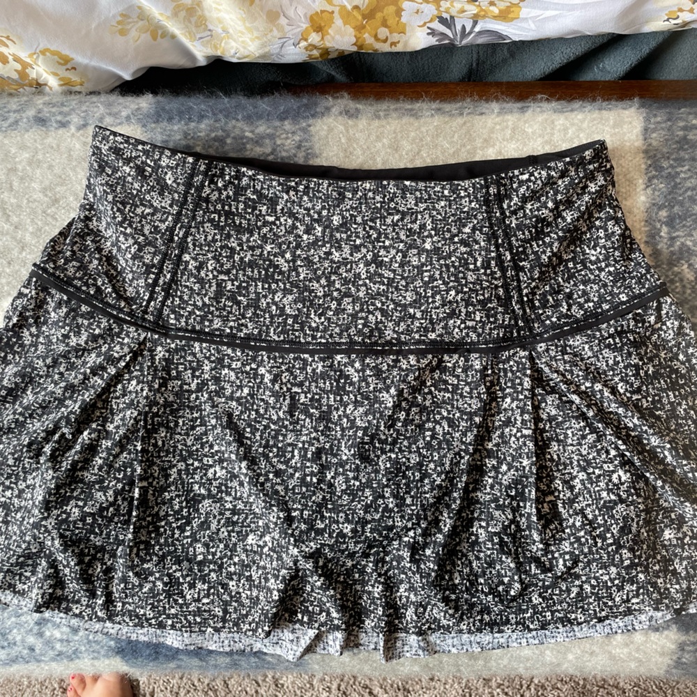 LuluLemon skort. Size 8